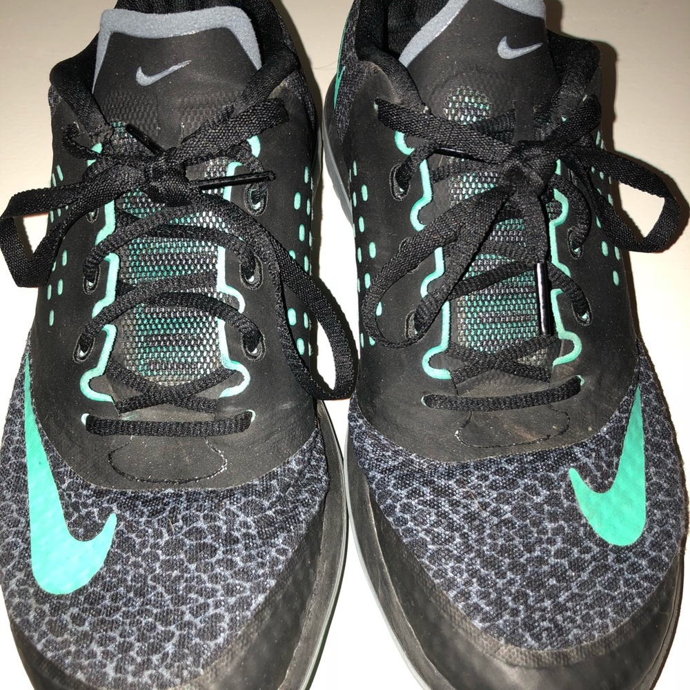Nike Tennis Shoes